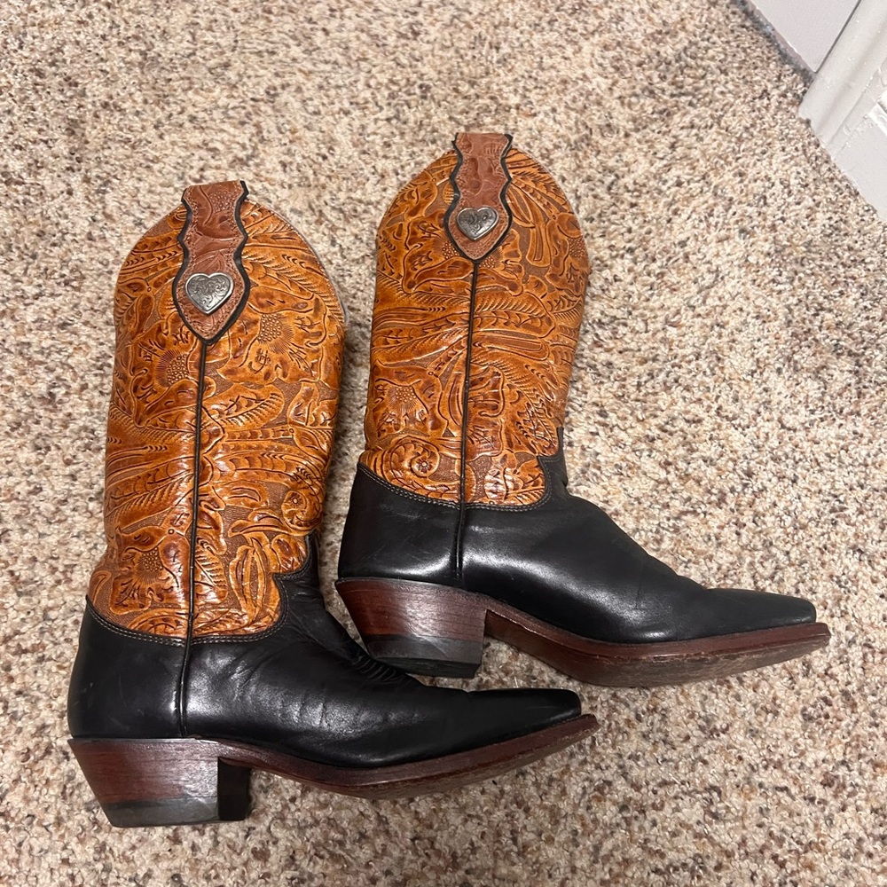 Justin Boots Men’s 5 1/2, Womens 7.